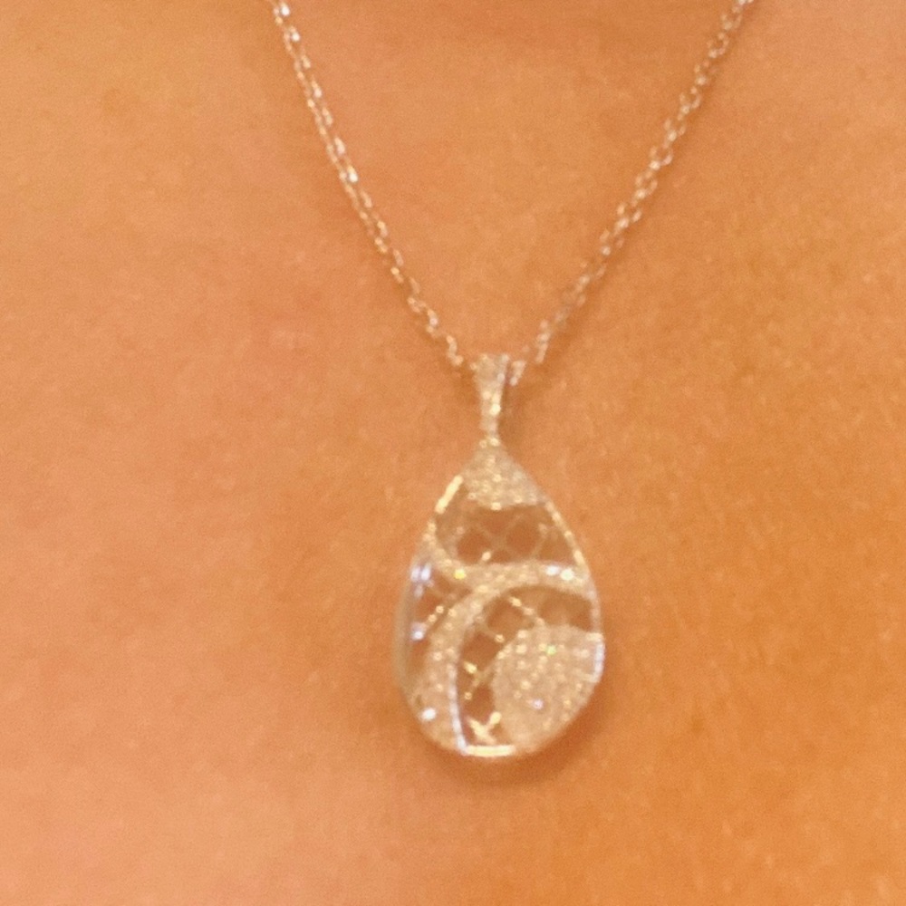 0️⃣Peter Storm Diamond pendent